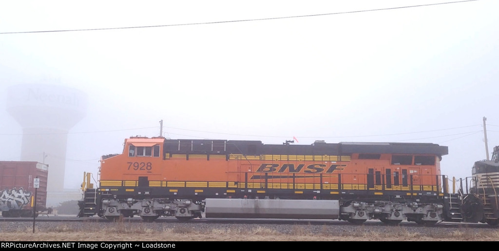 BNSF 7928